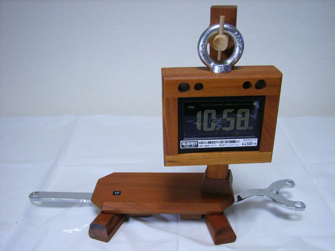 17FSBD◎欅板材の亀型電波目覚まし時計台カシオDQD-S01J【TED除く】