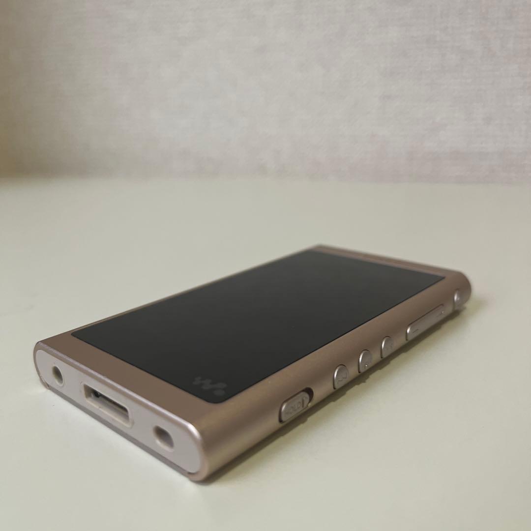ポータブルプレーヤー SONY WALKMAN GOLD NW-A55