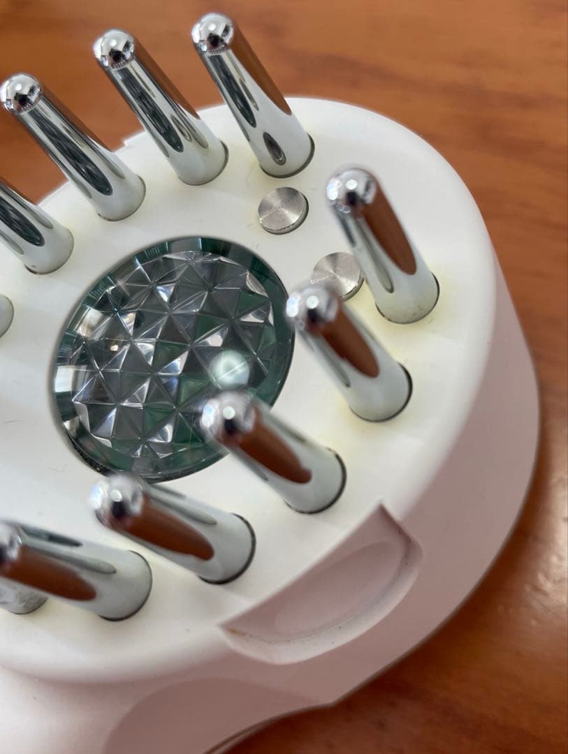 ティレット 美顔器　TILLET w-GEAR ホワイト　 中古品