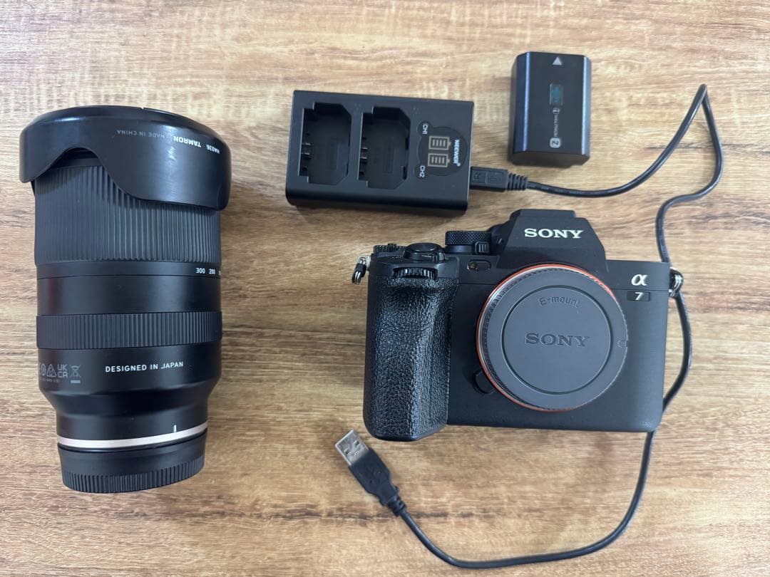 【レンズ付】SONY α7IV ILCE-7M4 /タムロン18-300mm