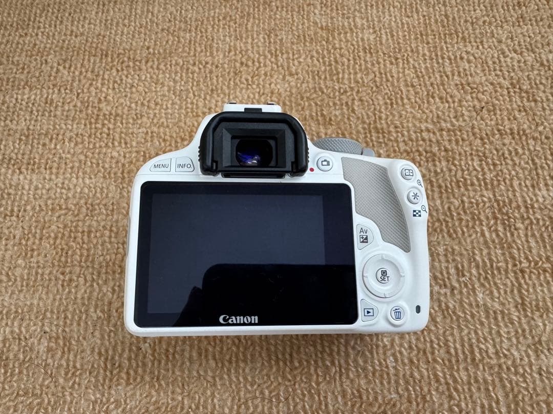 Canon EOS Kiss X7 ホワイト ダブルレンズ　美品