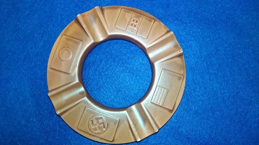 歴史的資料！日独伊三国軍事同盟（＋満州国）締結記念灰皿　未使用