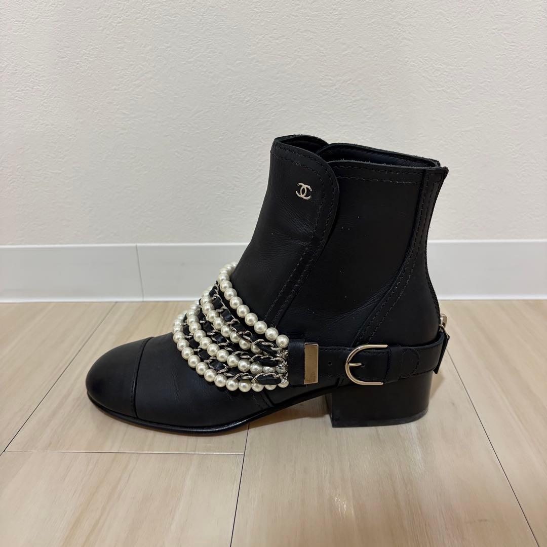 【✴︎Gigolette✴︎ 】CHANEL ショートブーツ