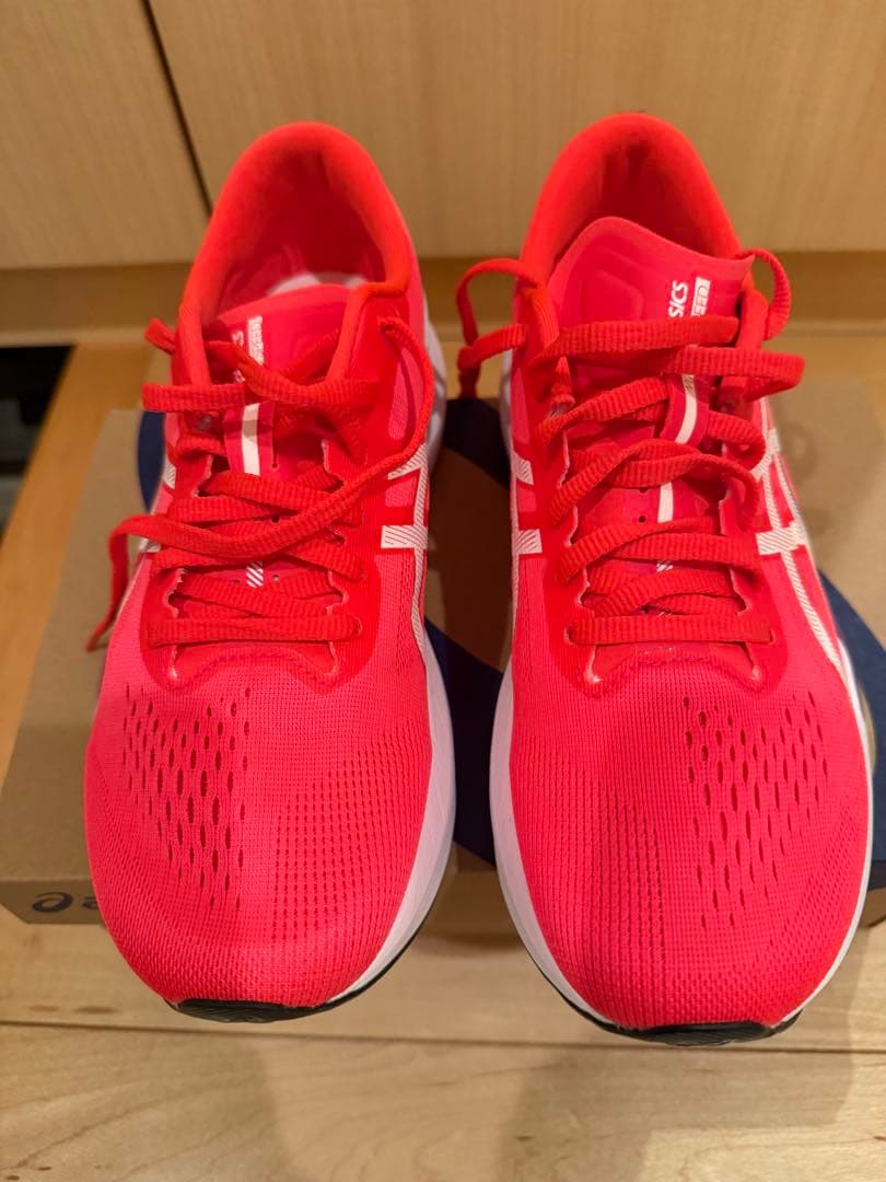 【美品】ASICS マジックスピード４【26.0 cm】