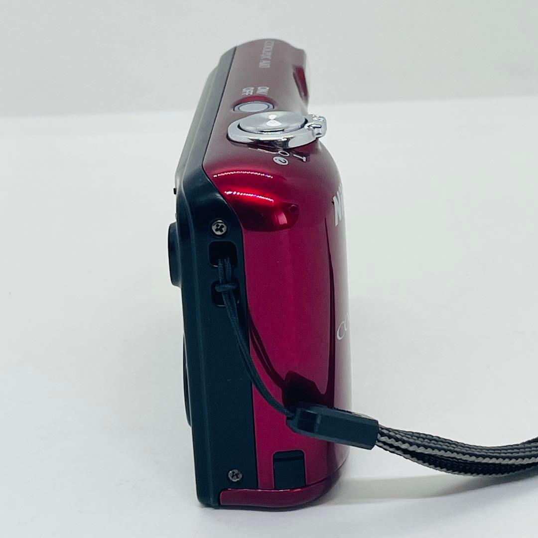 Nikon ニコン　コンパクトデジタルカメラ　COOLPIX A10 レッド