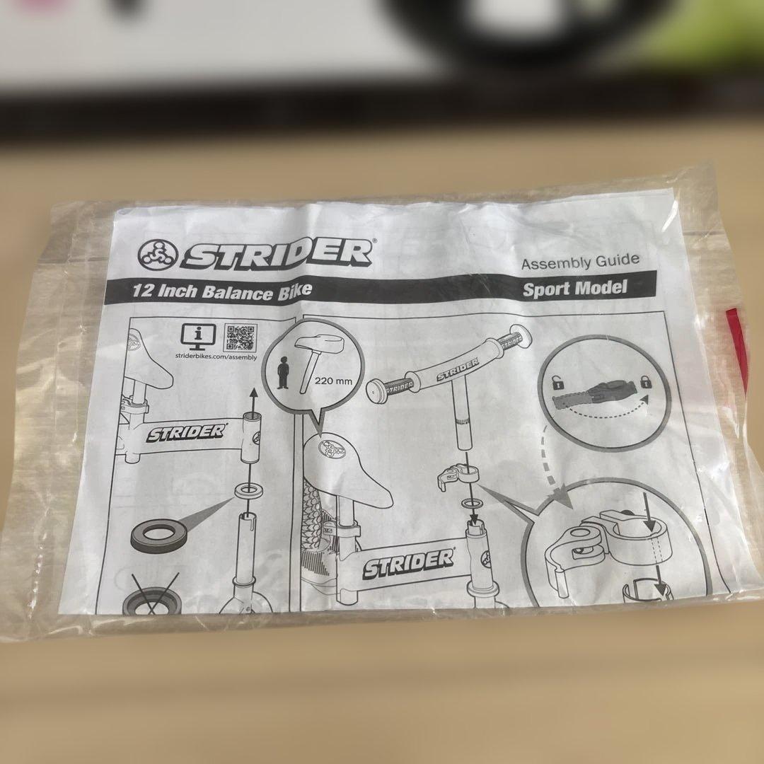 STRIDER バランスバイク ピンク 12インチスポーツモデル