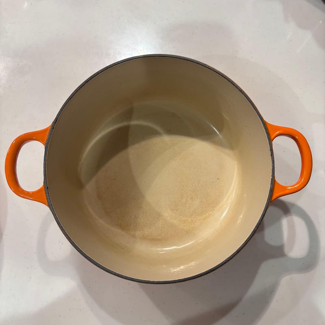 LE CREUSET ココットロンド22 オレンジ