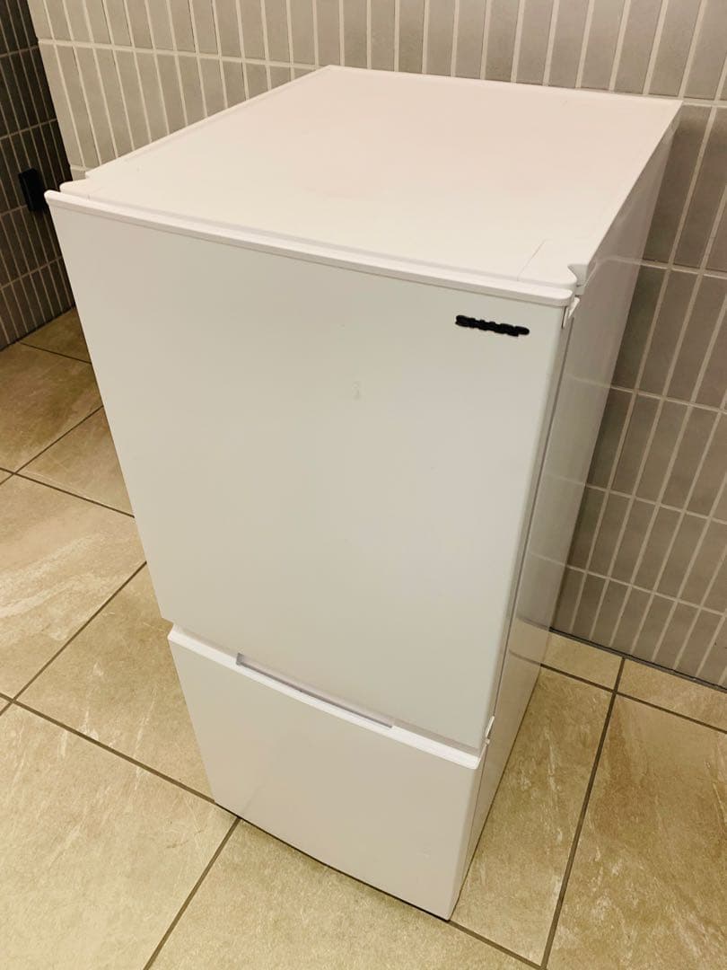 新生活2023年製／シャープ冷蔵庫マットホワイトどっちも取付可ドア／自動霜取り