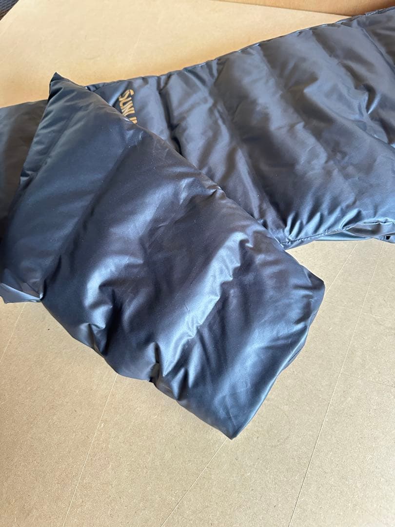 サンライン　サーモライトシームレス防寒インナースーツ　SUW-01212