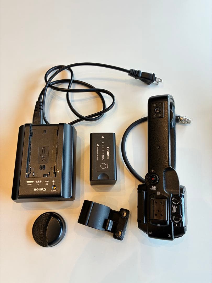 Canon EOS C100 ボディ（EFマウント）通電217時間