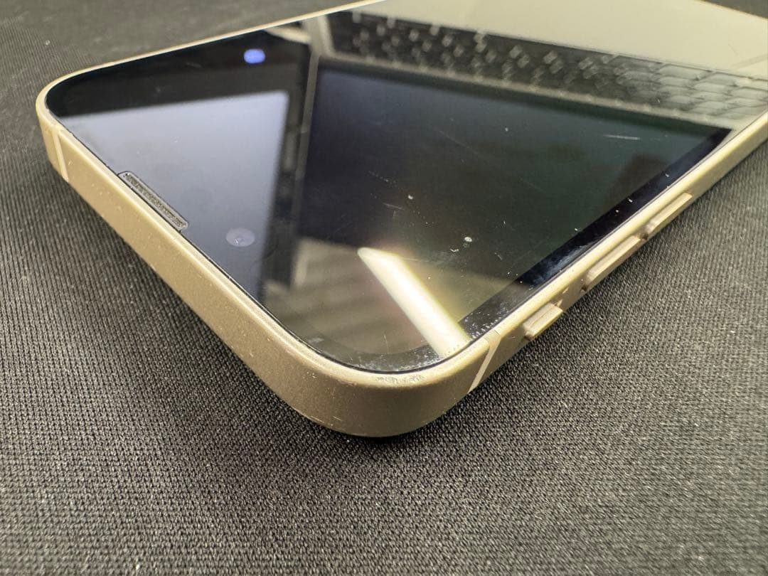 【海外版】iPhone 13 mini 128GB スターライト 消音カメラ