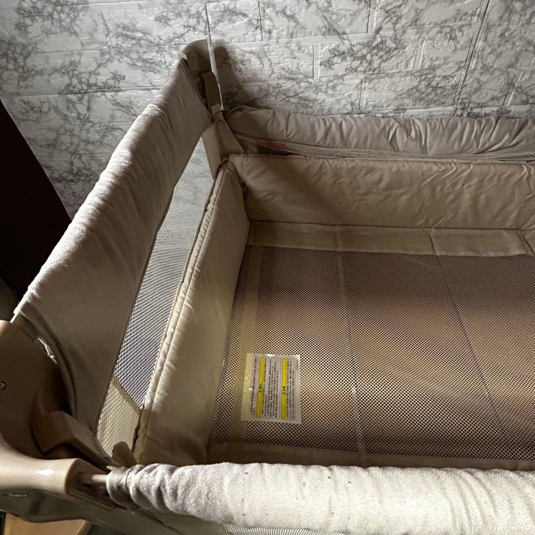 美品 Aprica アプリカ ココネル エアー プラス ベビーベッド