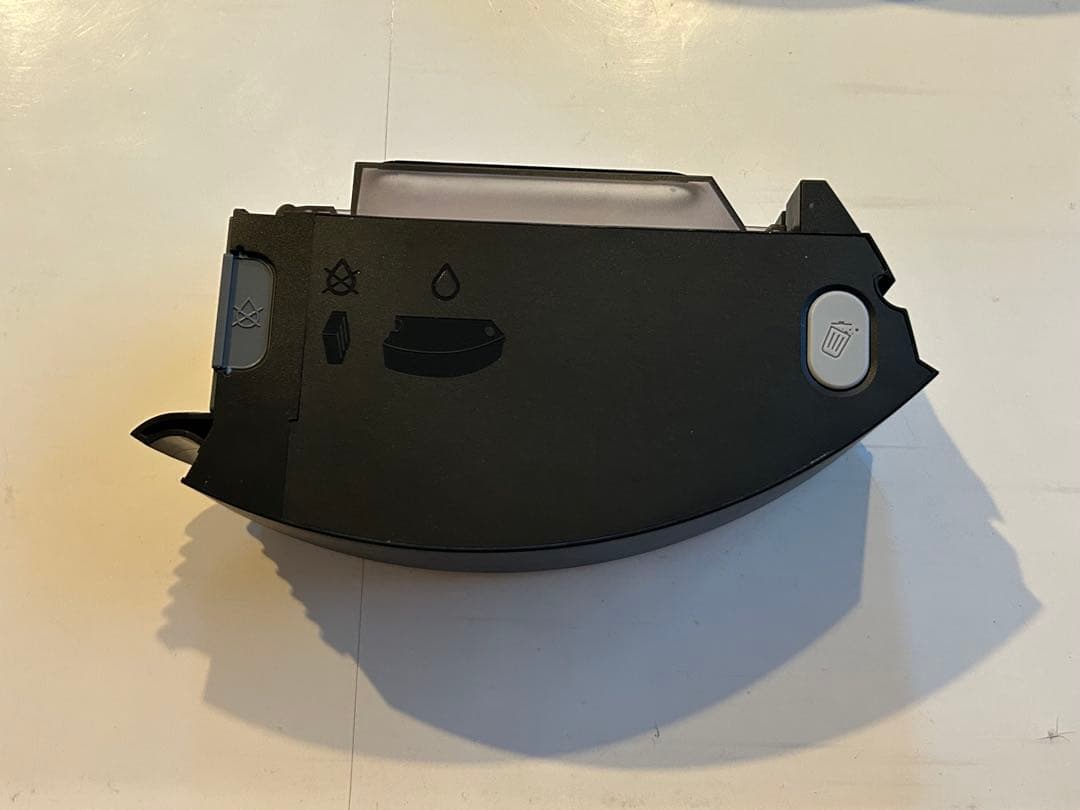 iRobot Roomba i7+ 本体　クリーンベース