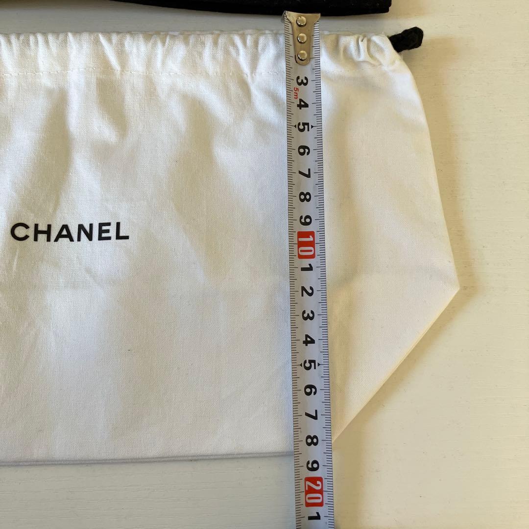 シャネルアイシャドウ、フェイスパウダー、ポーチまとめ売り