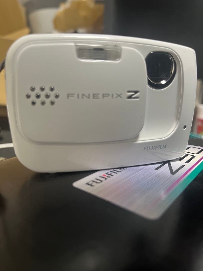 【美品】FUJIFILM FinePix Z30