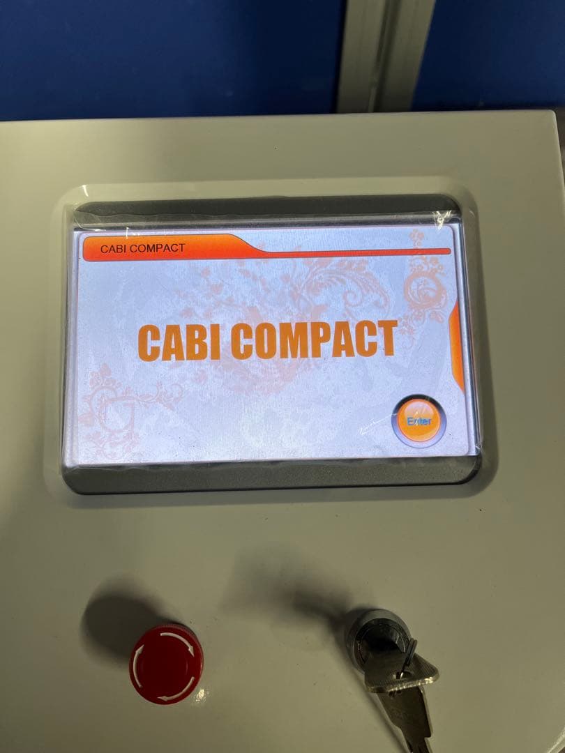 ヴァリュゲイツ　CABI COMPACT 痩身機器 ホワイト