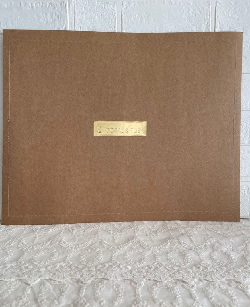 新品コーラル＆タスク　刺繍アート