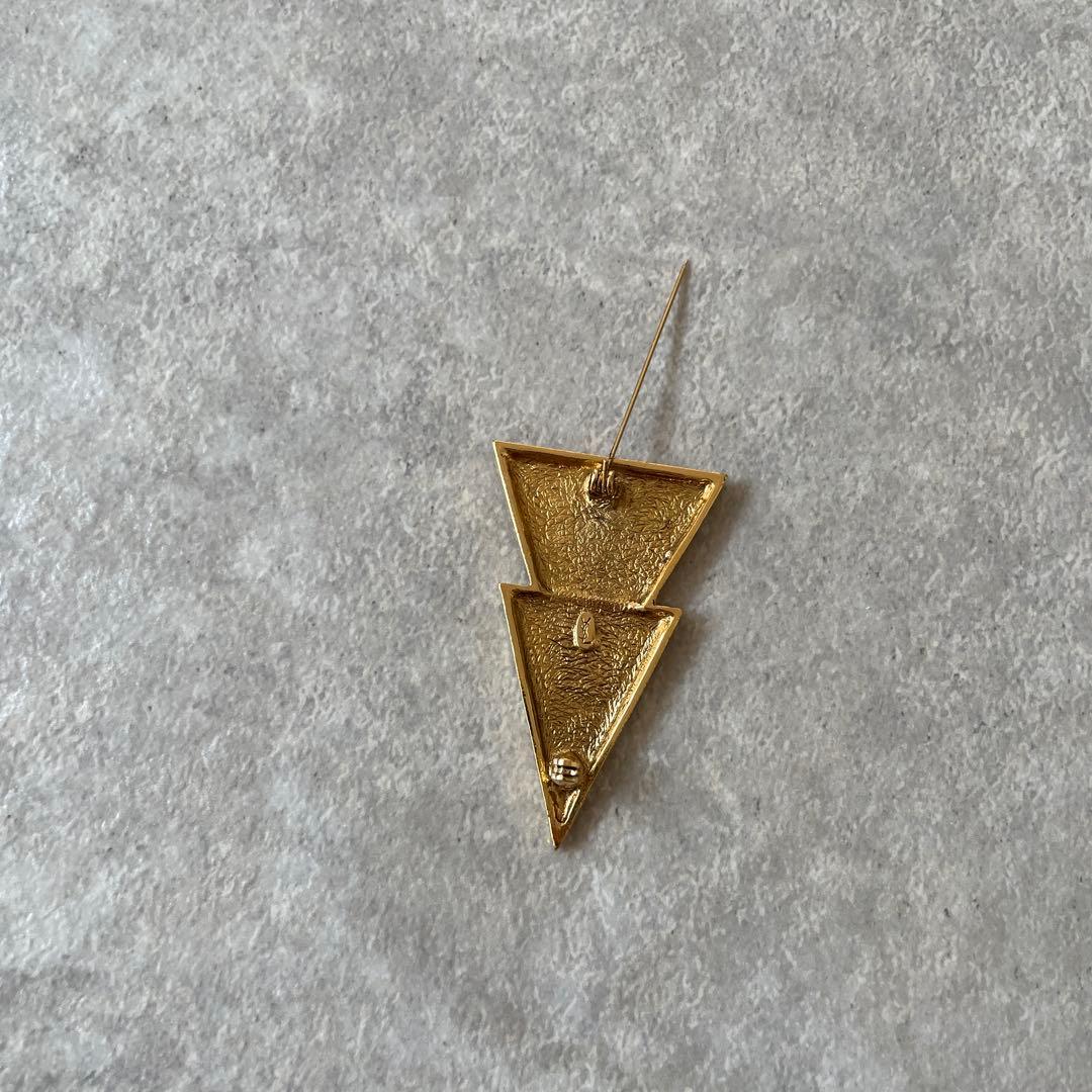 新品同様 YVES SAINT LAURENT イヴ・サンローラン ブローチ