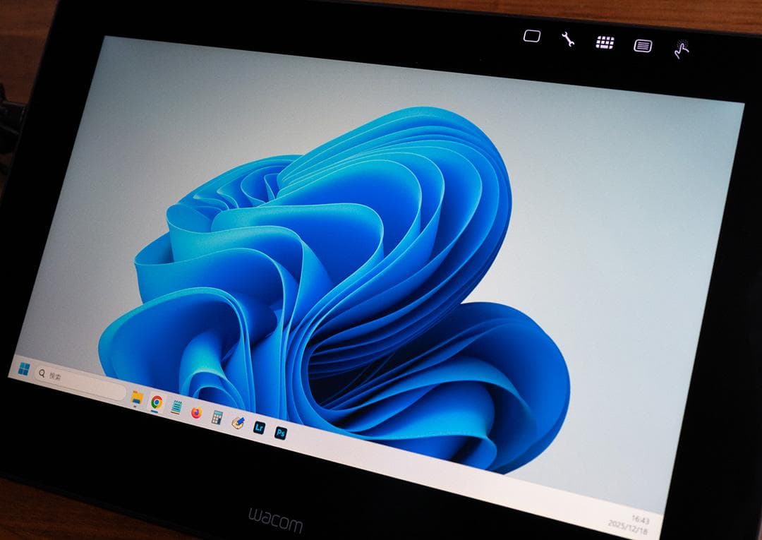 ワコム 液タブ Cintiq Pro13 (DTH-1320/K0)