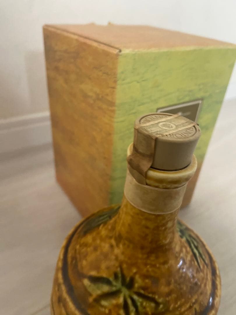 【入手困難・希少品】サントリー山崎 12年 黄瀬戸竹文徳利瓶