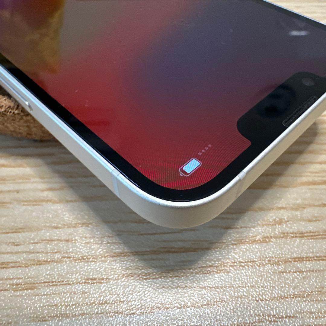 Apple iPhone 13 スターライト 本体　128GB