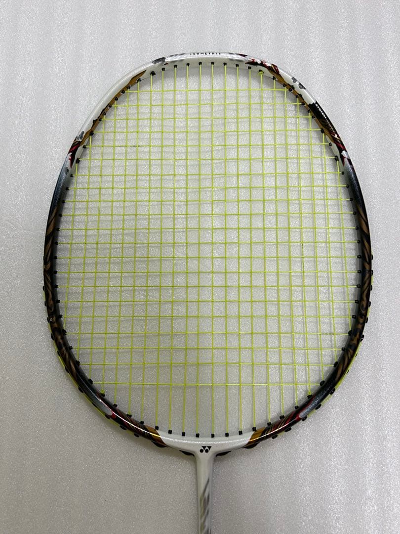 VOLTRIC 80 バドミントンラケット