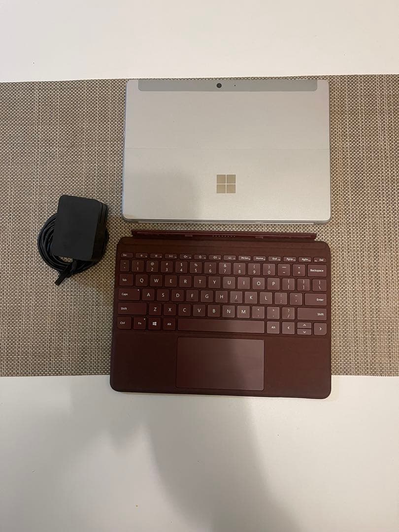 Microsoft Surface シルバー本体 ブラウンキーボード 充電器付き