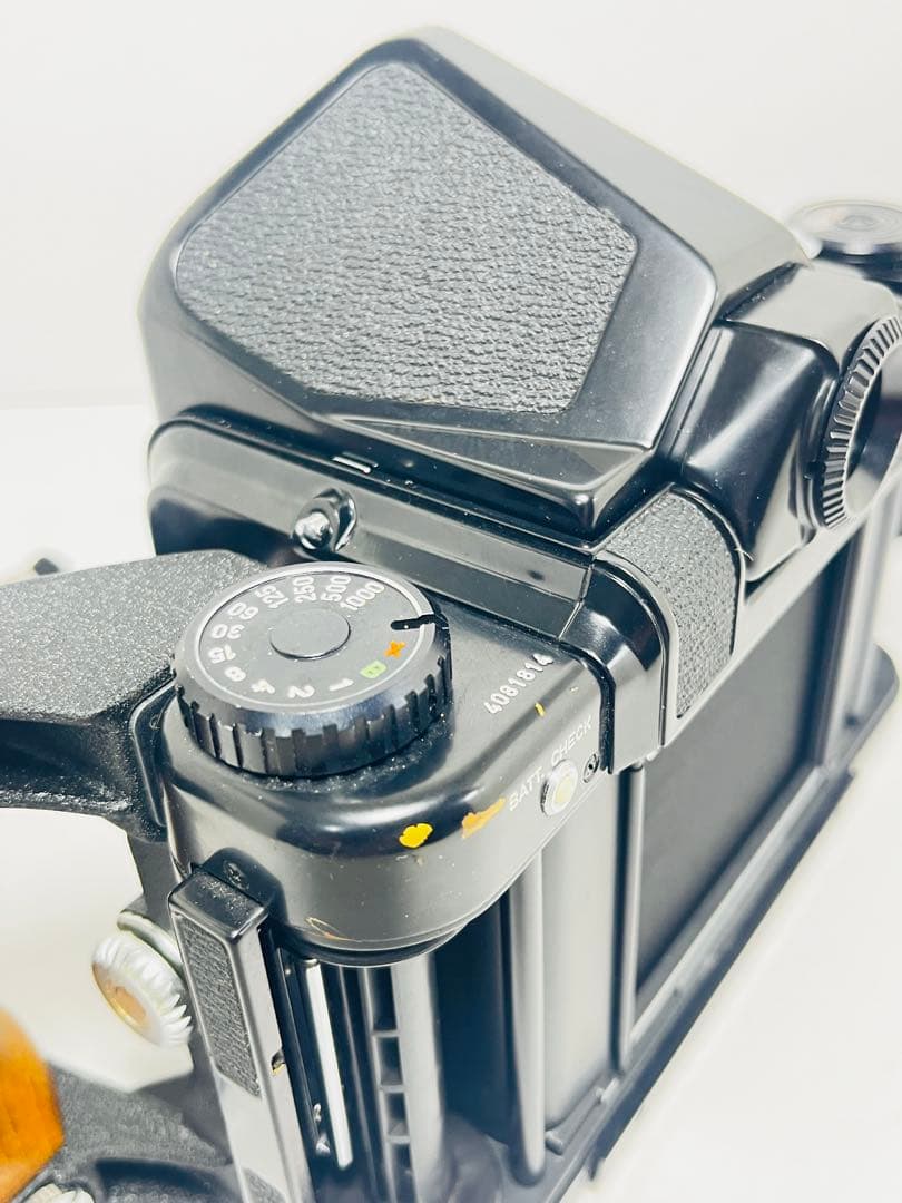 【完動品】ASAHI PENTAX 6×7 木製グリップ　ストラップ付き