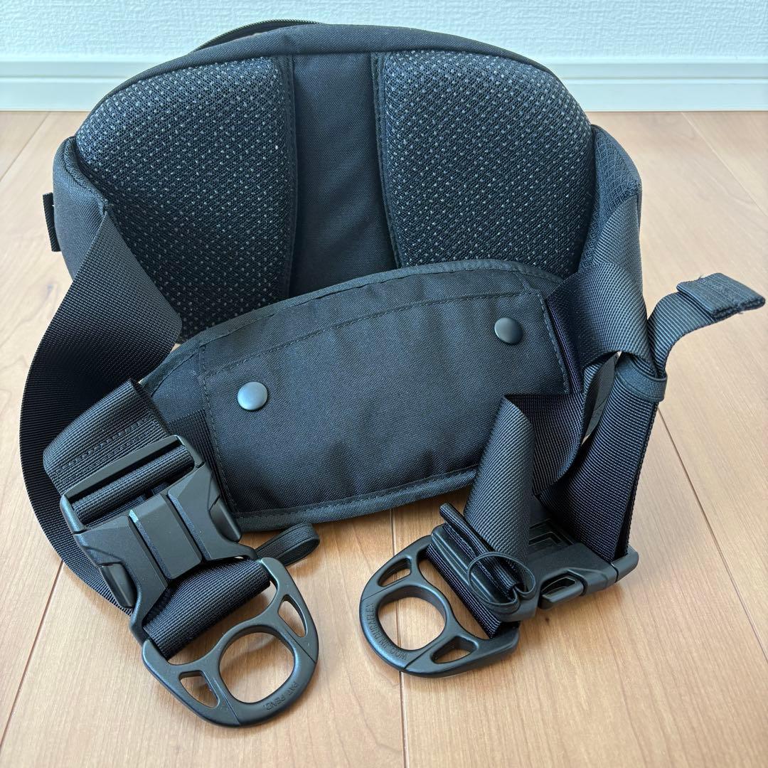 Hugoo ハグー ヒップシート 抱っこ紐 スリング ショルダーバッグ