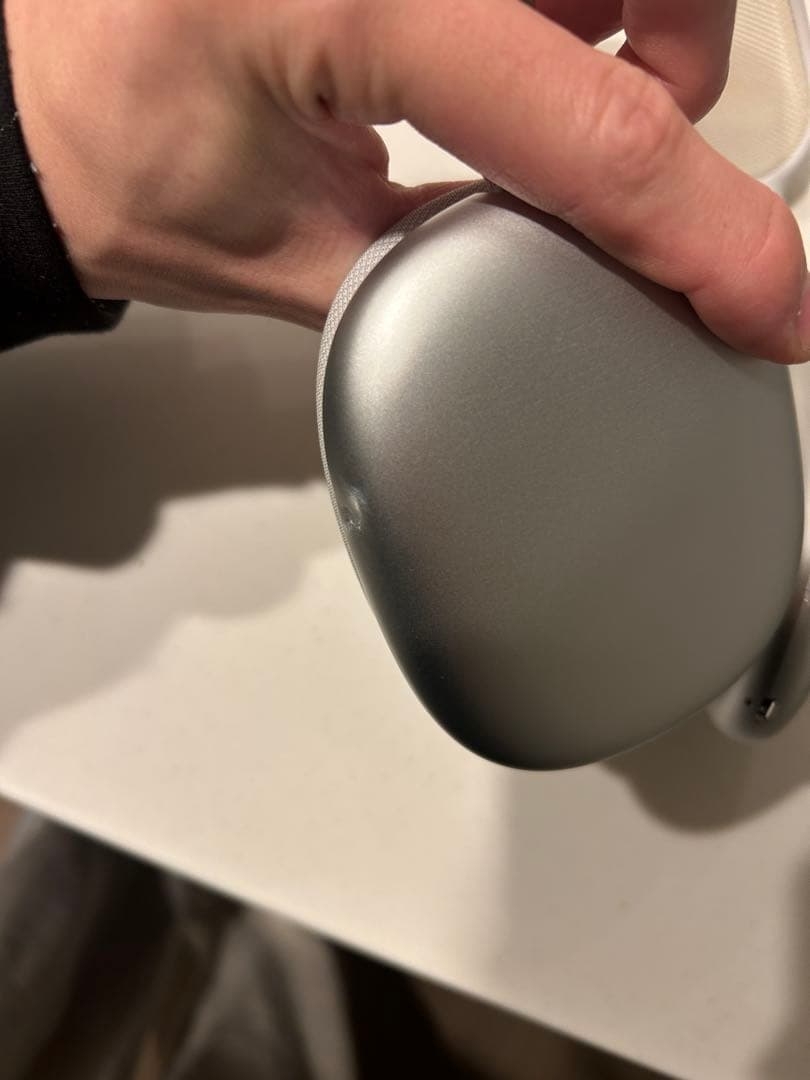 ヘッドホン airpodmax