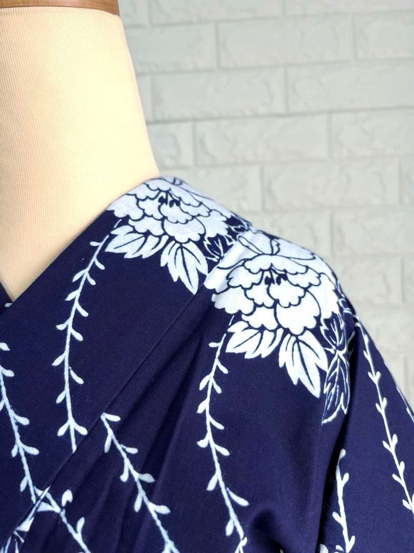【超超美品】浴衣 夏着物 単衣 普段着物 紺色藍色花柄 木綿 裄長 トールサイズ