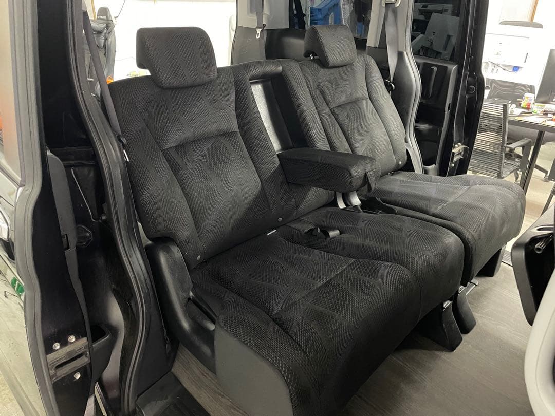 ホンダ ステップワゴン2.0 スパーダ Z フリップダウン　8人乗り