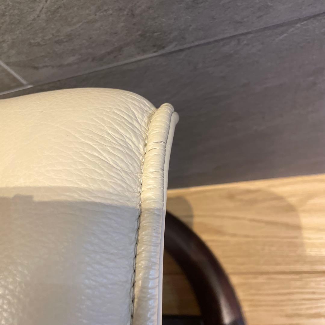 イエリアーダ　シモンズ　オットマン