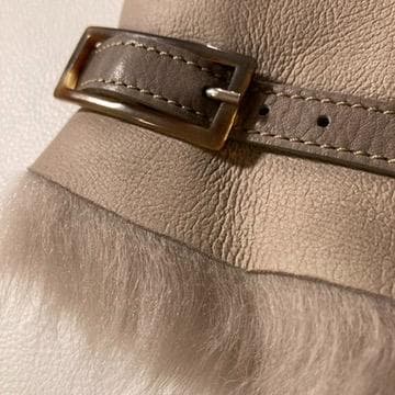 ま*ち様 【未使用級】カールドノヒュー　ラムスキン ムートングローブ アームウォ