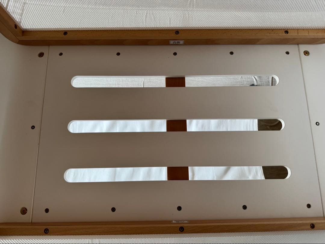 ベビーベッド　リリワゴン2 ホワイト