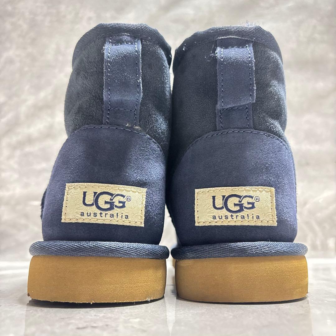 【新品未使用】UGG ショートブーツ W CLASSIC MINI 23cm