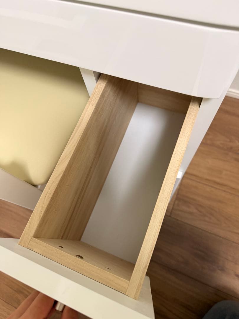 最終値下げ　NITORI ホワイト ドレッサー 鏡台　美品　即購入　椅子付き