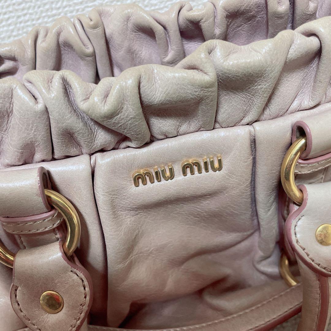Miu Miu ショルダーバッグ ピンク