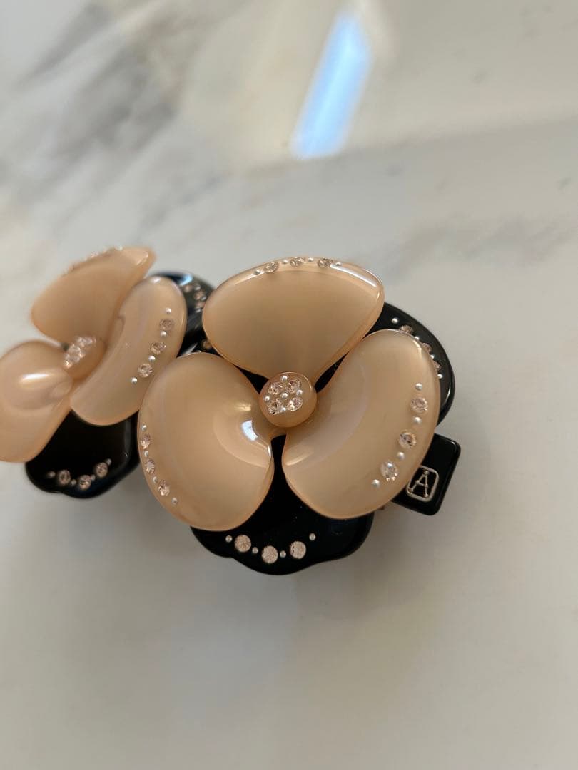 アレクサンドルドゥパリ　双子　カメリア　バレッタ　美品