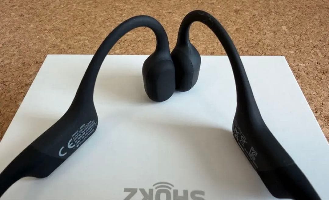 【美品】SHOKZ 骨伝導イヤホン OPENRUN MINI Black 黒