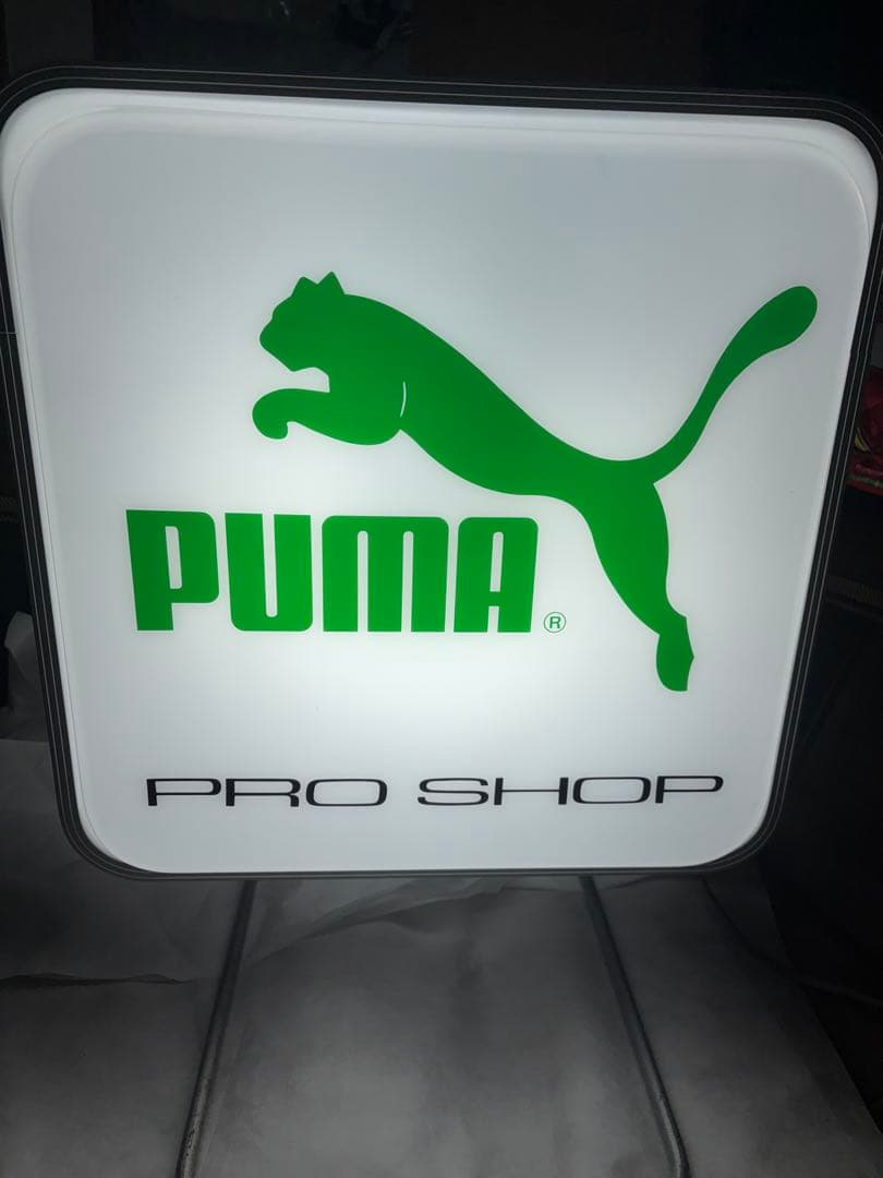 PUMA 両面プーマストアーディスプレイ