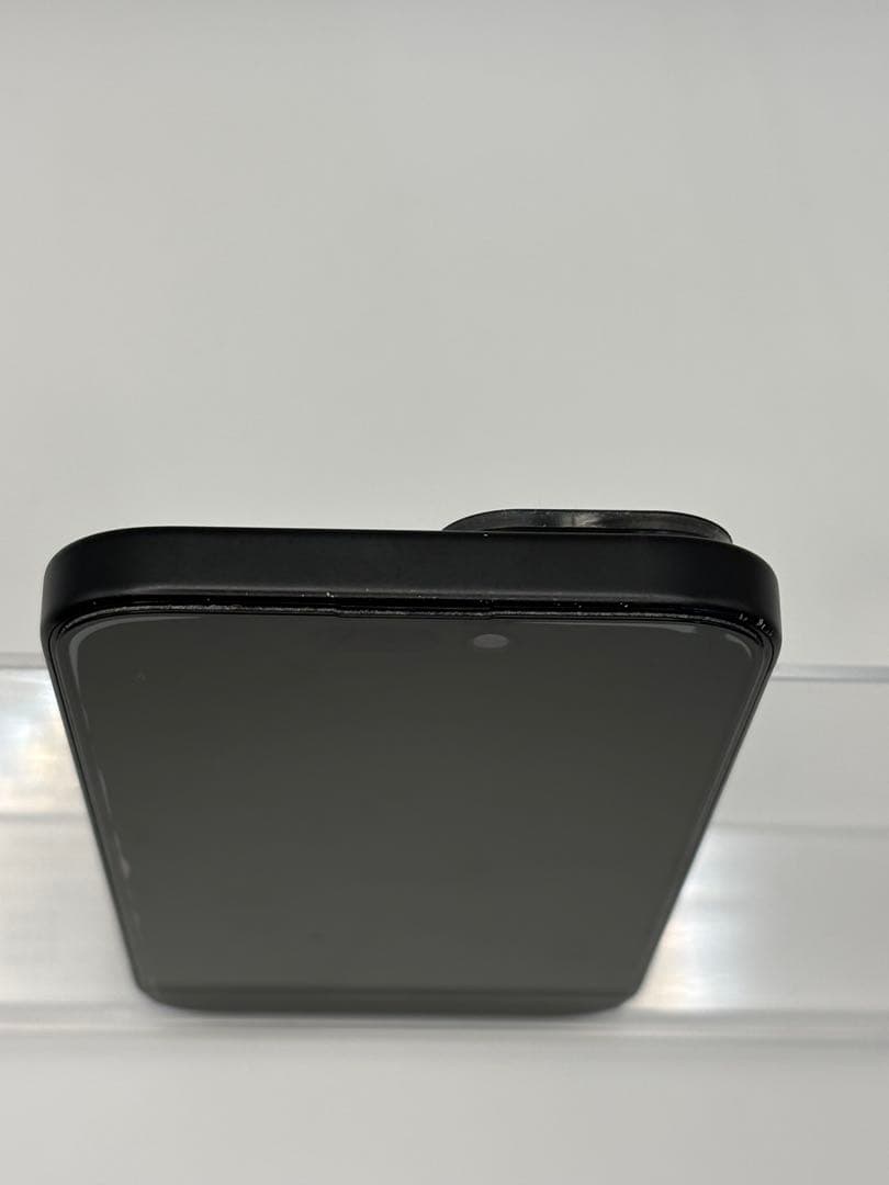 iPhone 15　ブラック　256GB simフリー