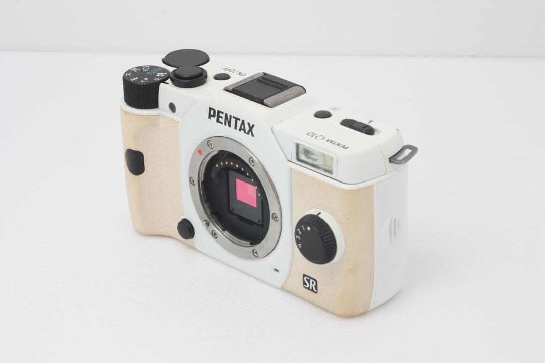 ペンタックス PENTAX Q10 ボディ ホワイト 完動品 #353b