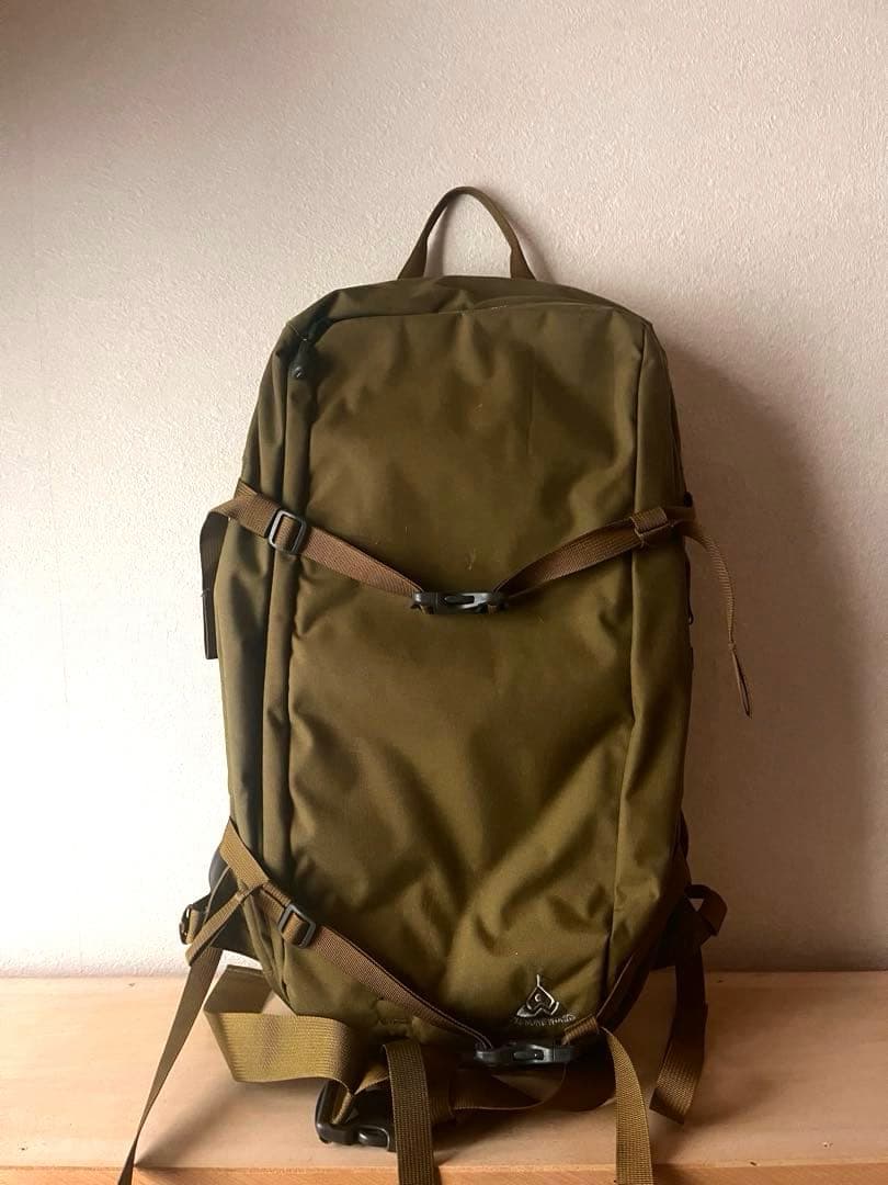 plus one works makiri25 オリーブ