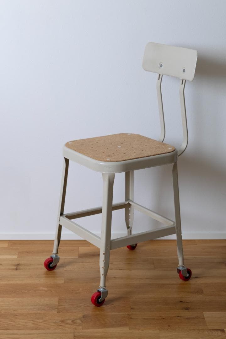 スツール LYON FACTORY STOOL Putty white