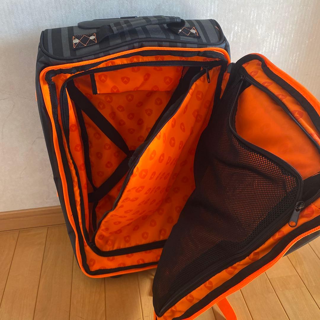 ダイナスター　キャリーバッグ　トラベルバッグ　カバン　旅行バッグ　コロコロ付