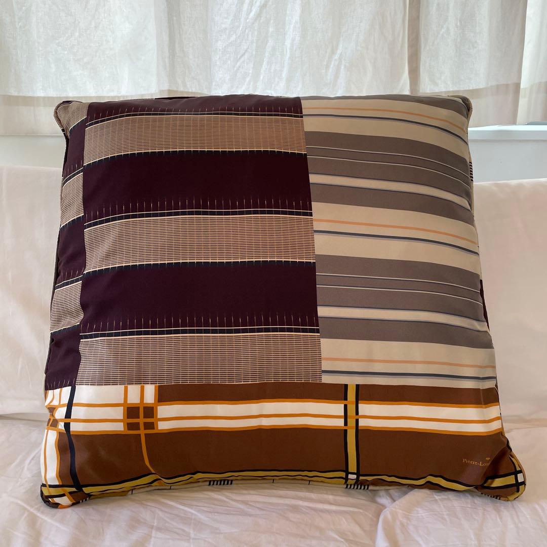 Pierre Louis Mascia クッション2点セット　60×60cm