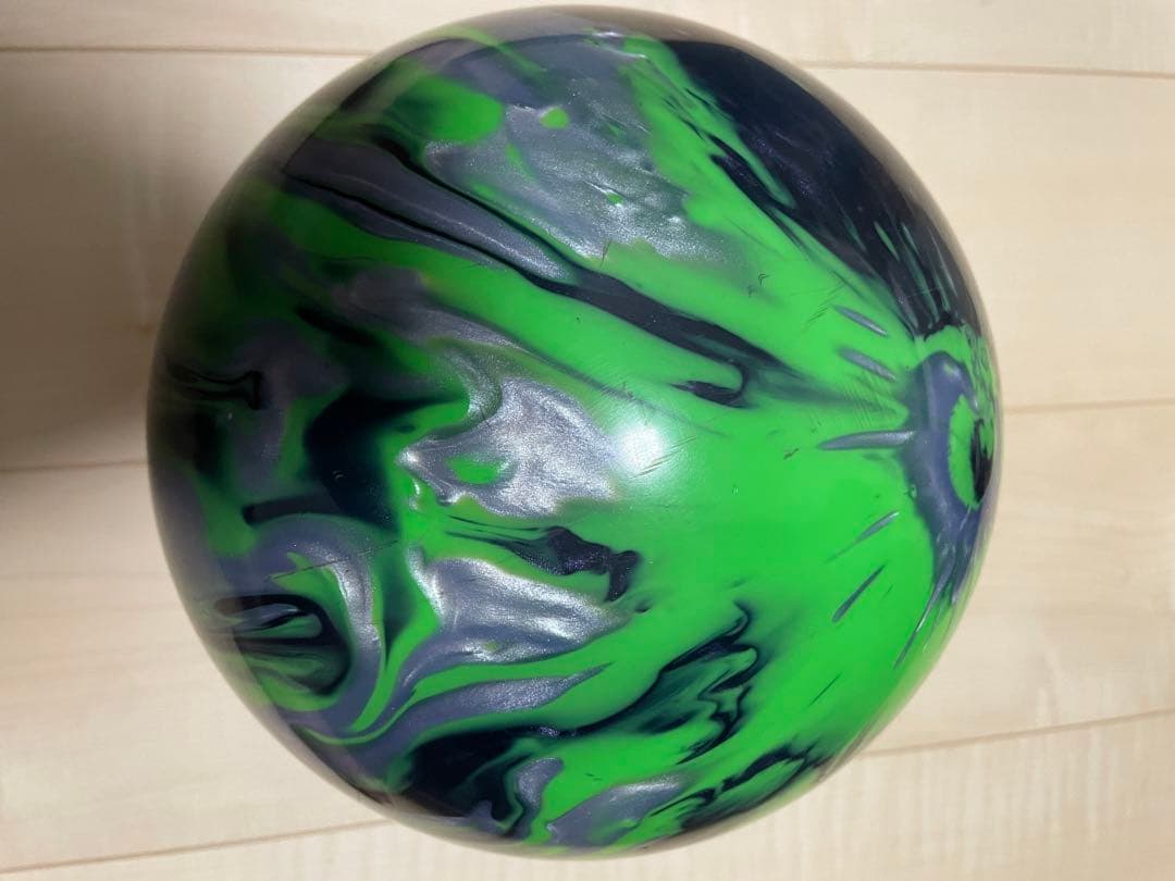 ラディカル ジグザグ 15ポンド　ボウリングボール