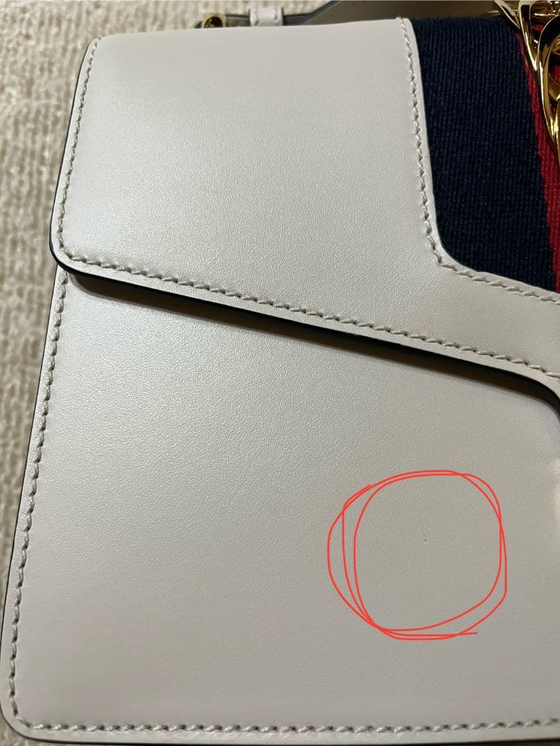 GUCCI グッチ シルヴィ ショルダーバック 421882