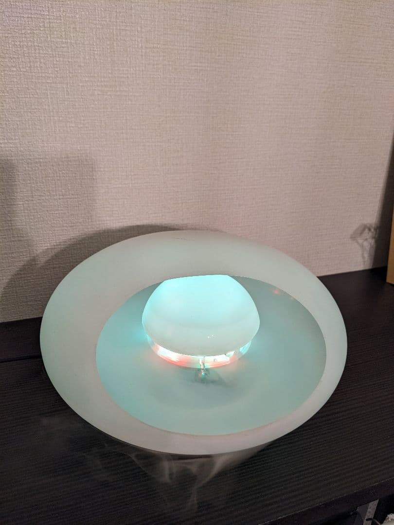 アロマディフューザー LEDライト付き 霧発生装置　加湿器